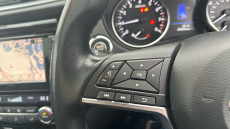 Nissan Qashqai 1.3 DiG-T N-Motion 5dr Petrol Hatchback